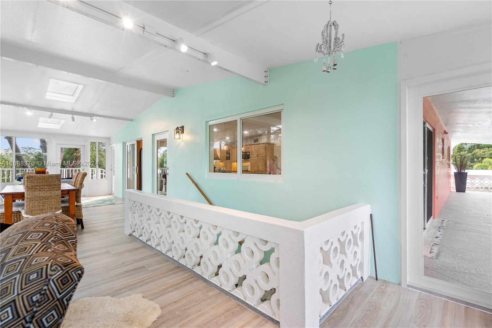 PLANTATION KEY COLONY - Residential