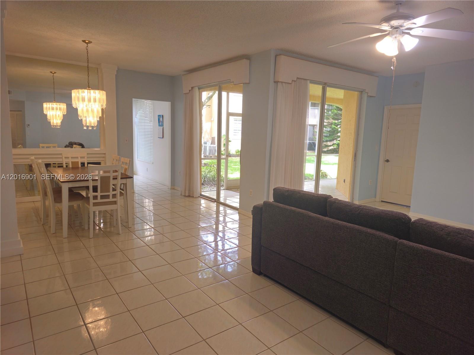 REGATTA POINTE CONDO NO S - Residential