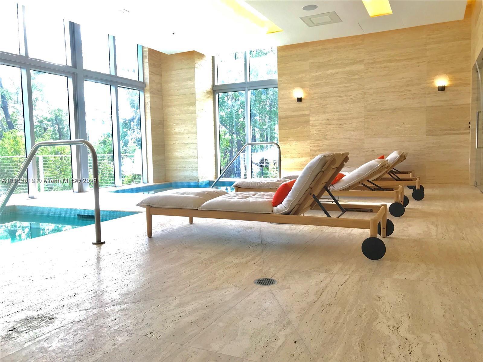 THE HARBOUR NORTH CONDO - Residential