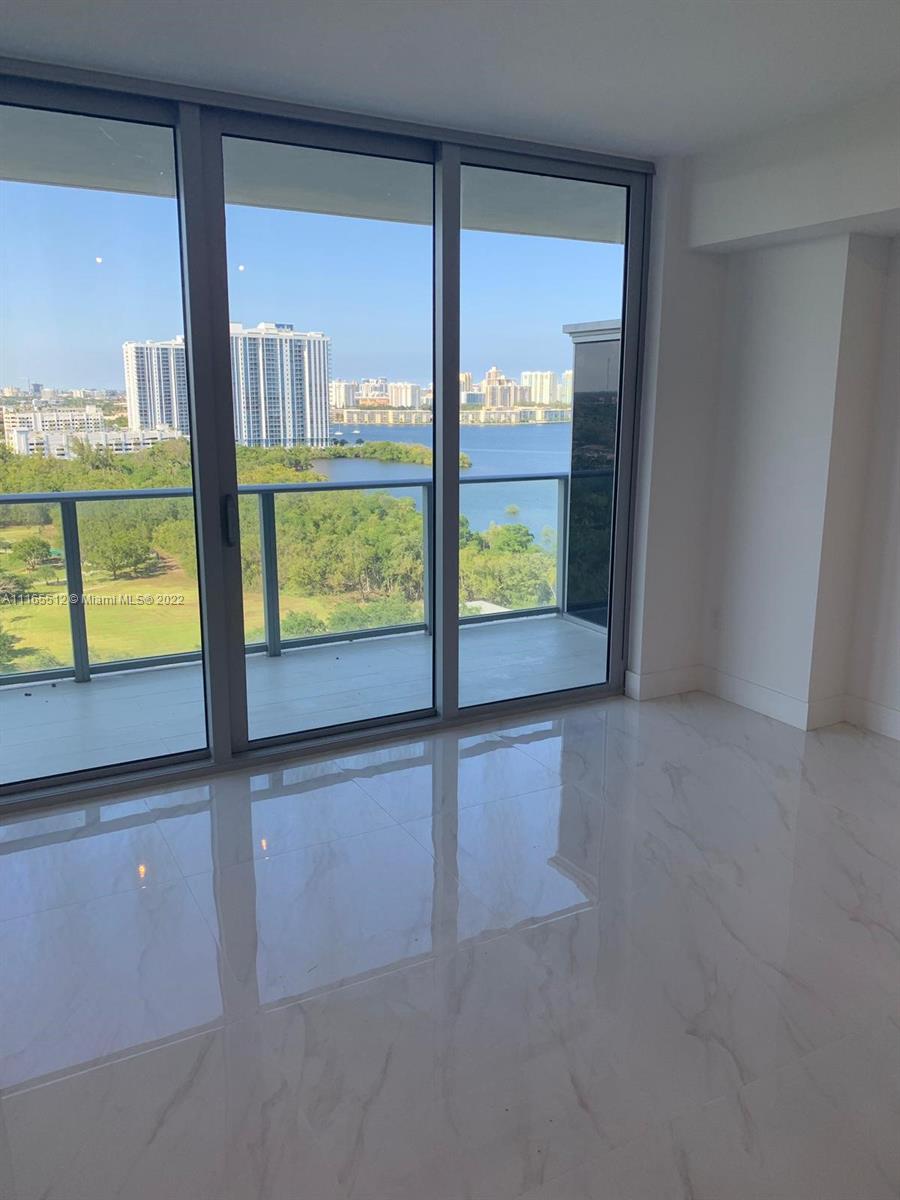 THE HARBOUR NORTH CONDO - Residential