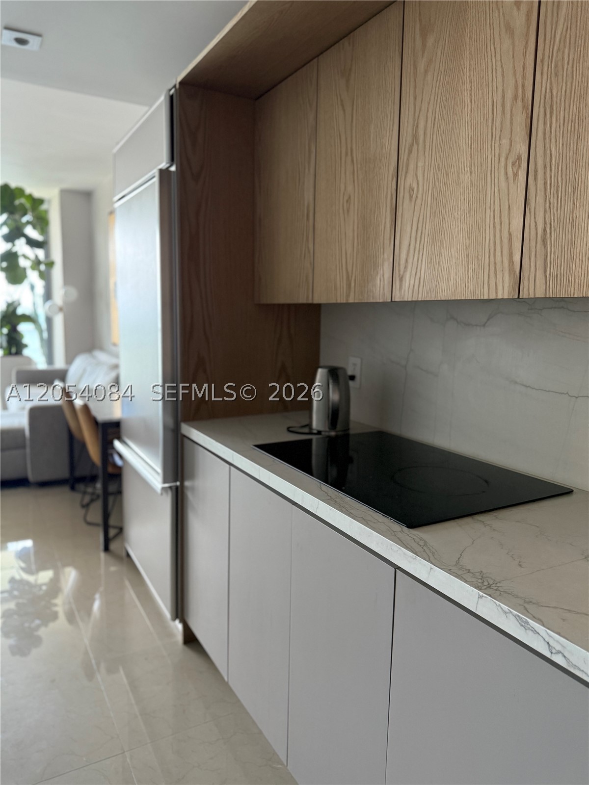ICON BAY CONDO - Residential Lease