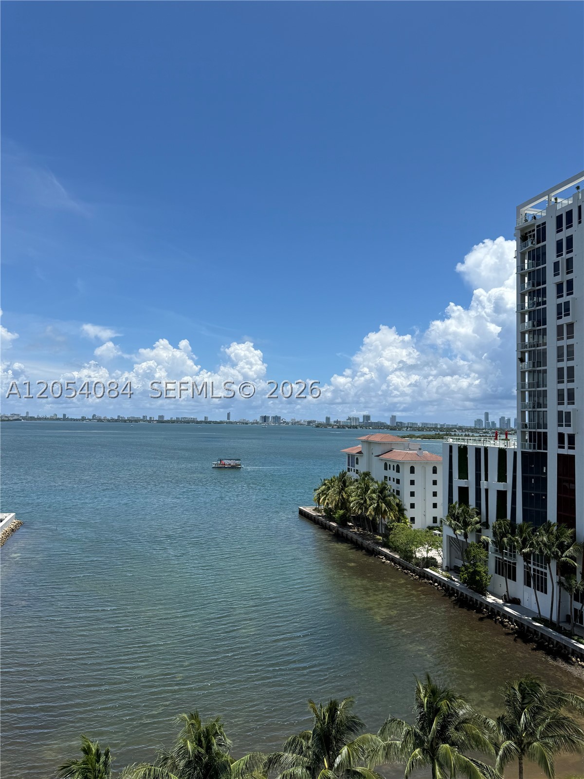 ICON BAY CONDO - Residential Lease