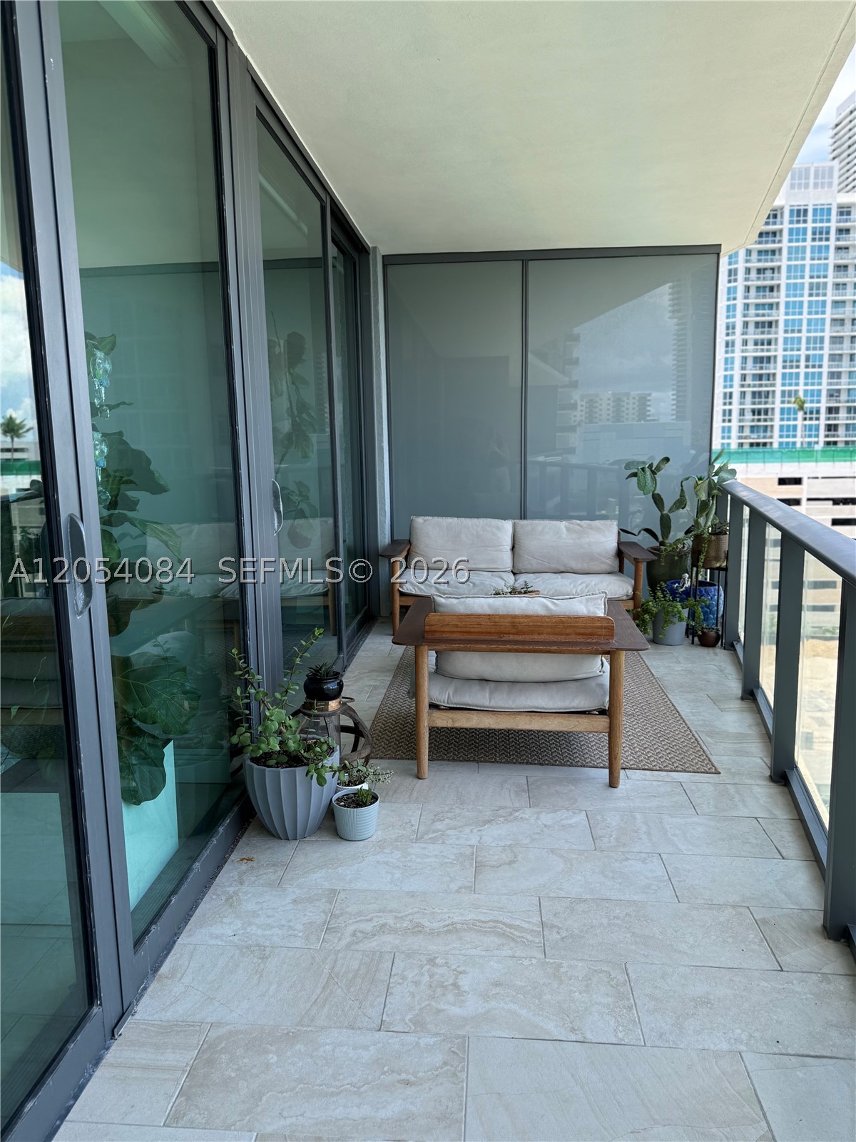ICON BAY CONDO - Residential Lease