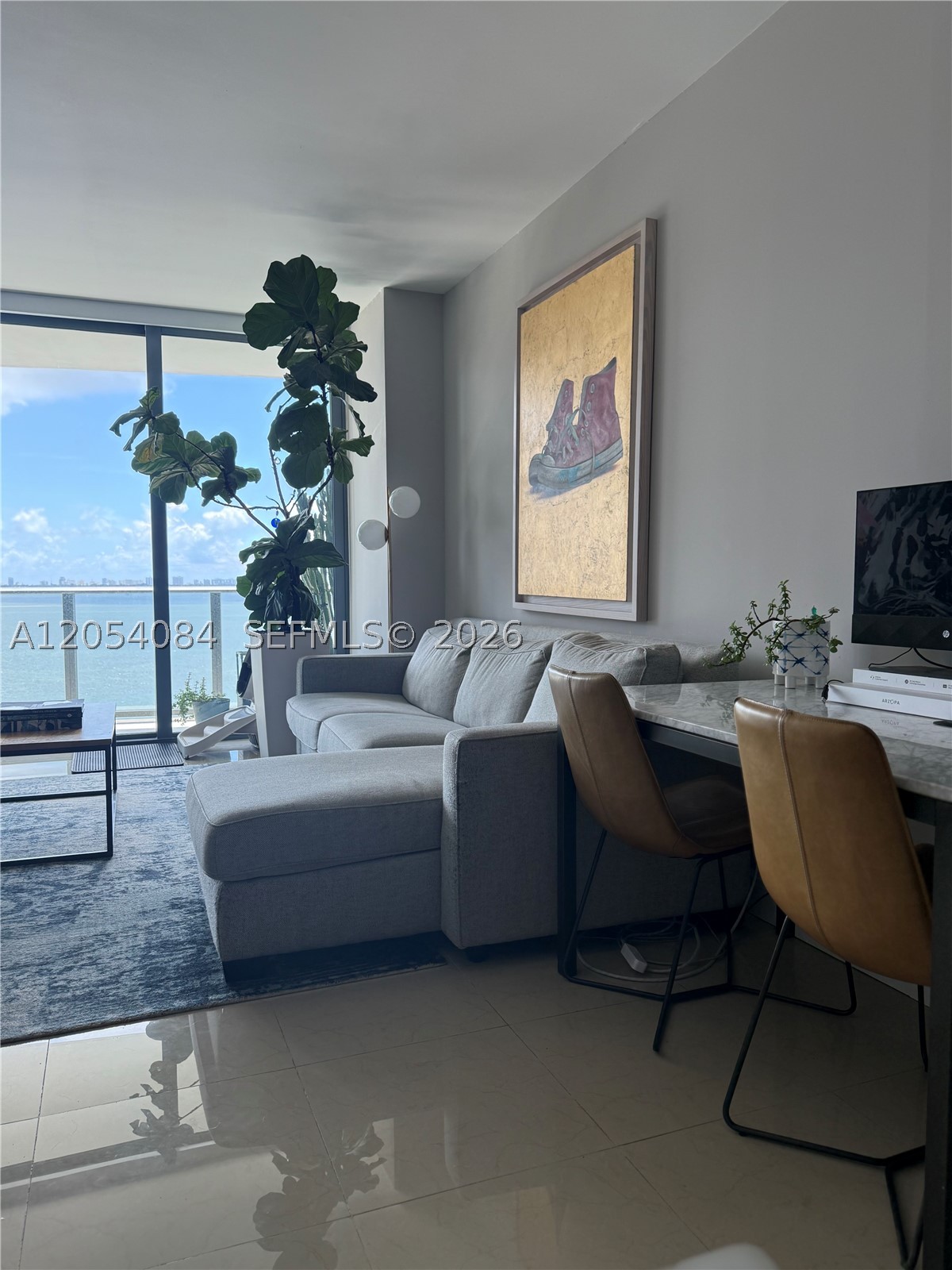 ICON BAY CONDO - Residential Lease