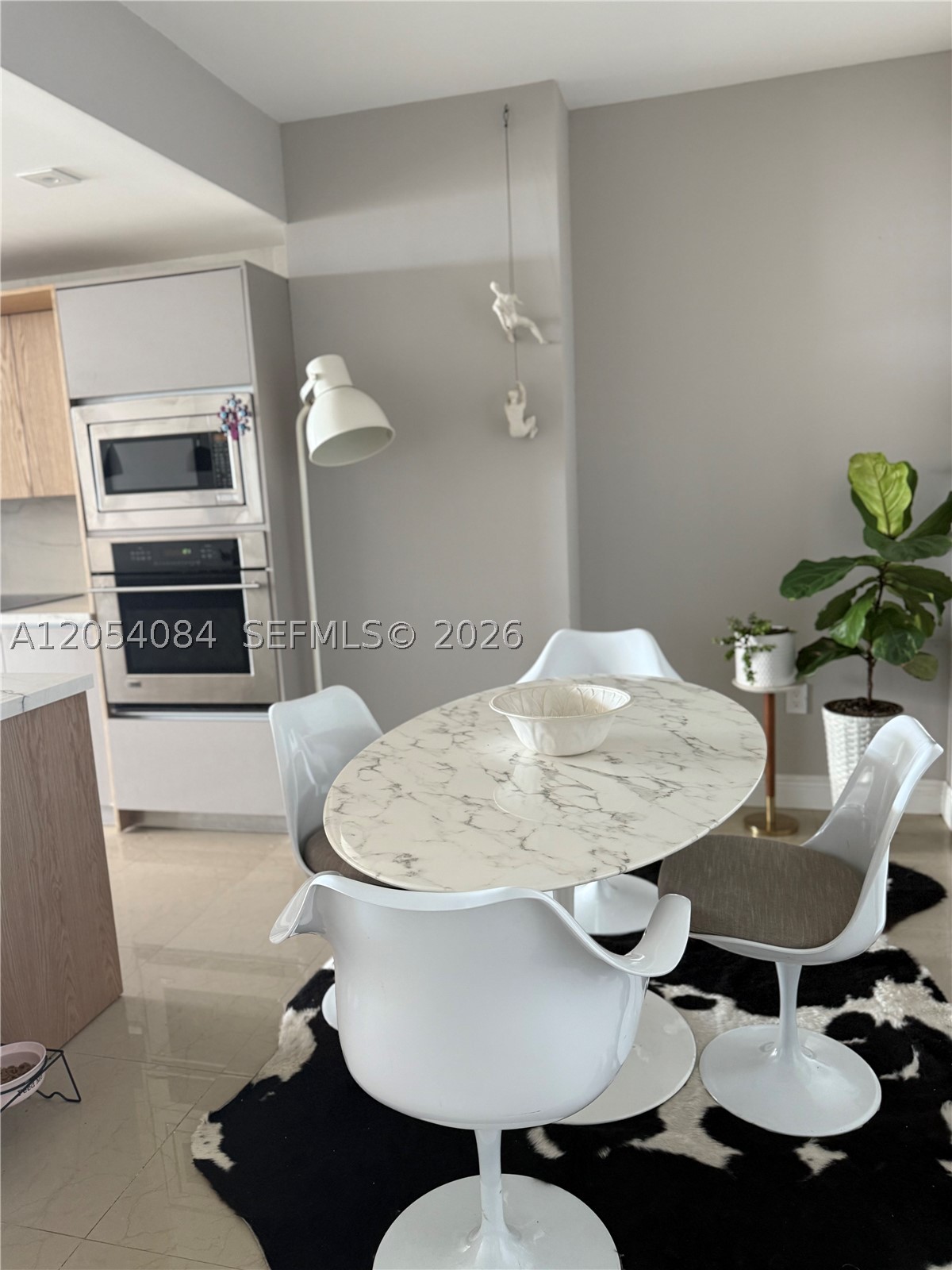 ICON BAY CONDO - Residential Lease