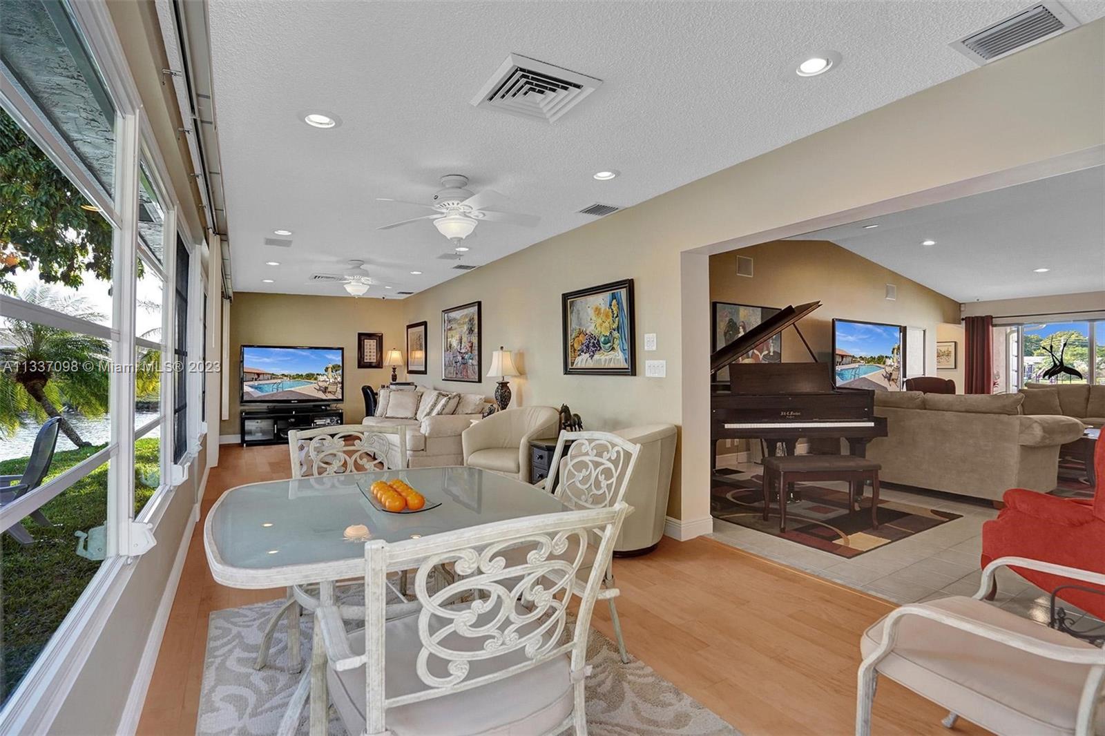 WESTWOOD COMMUNITY 7 - Residential