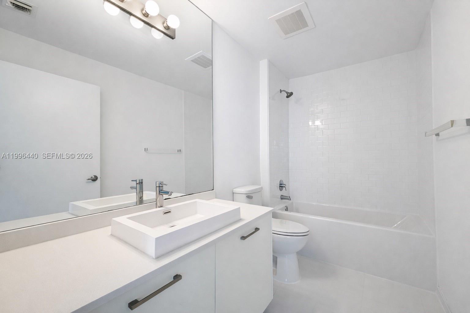 CENTRO CONDO - Residential