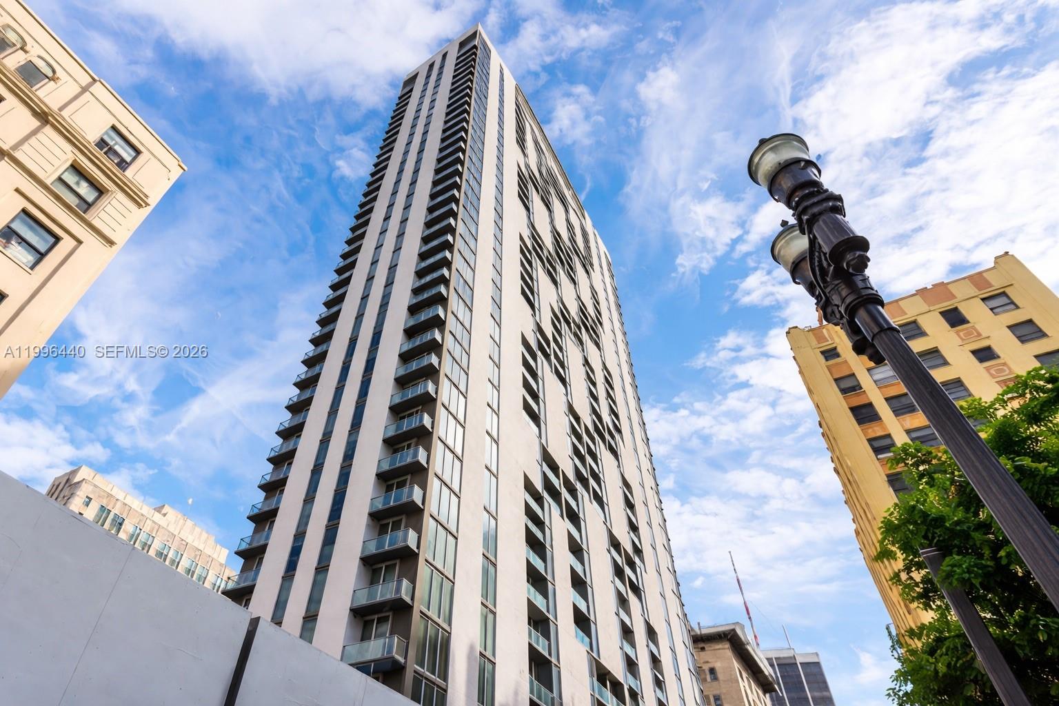 CENTRO CONDO - Residential
