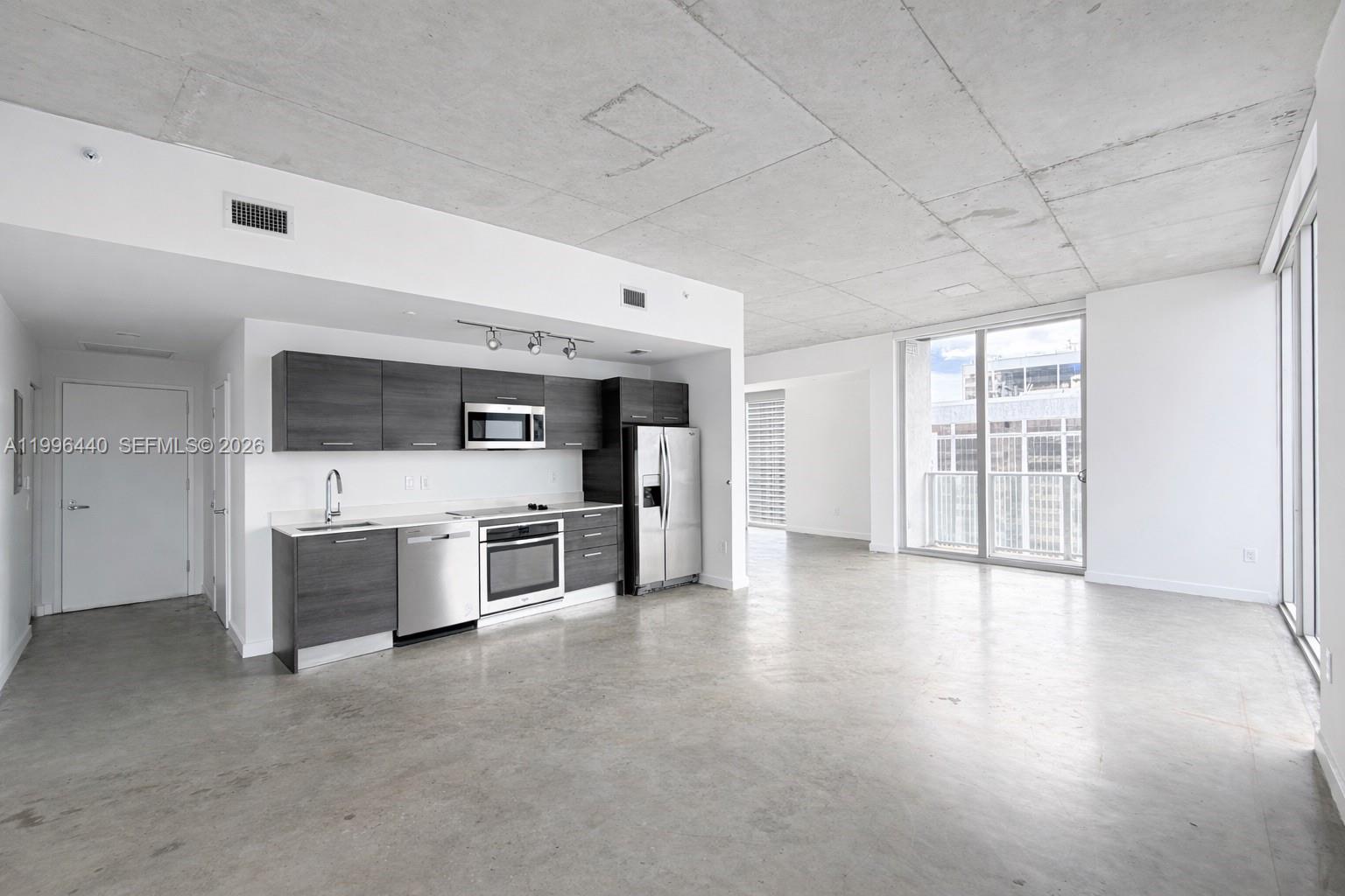 CENTRO CONDO - Residential