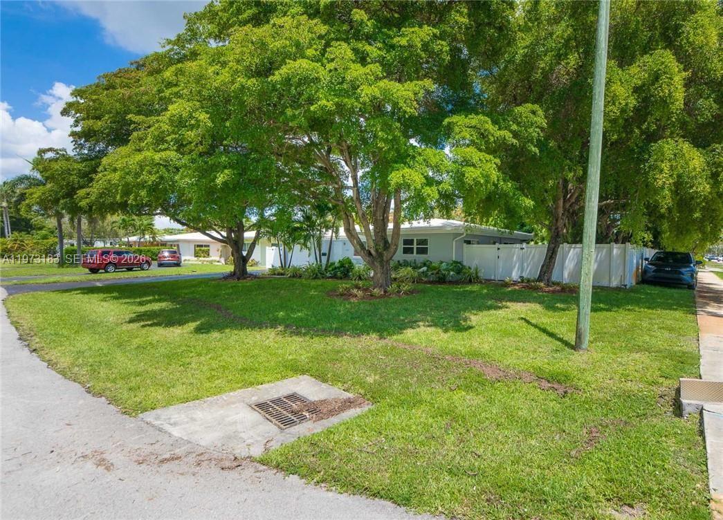 FLORANADA RIDGE SEC - Residential