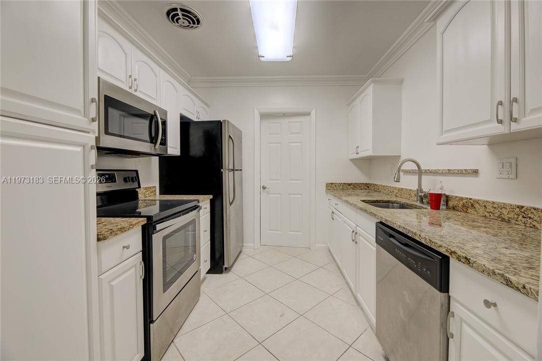 FLORANADA RIDGE SEC - Residential