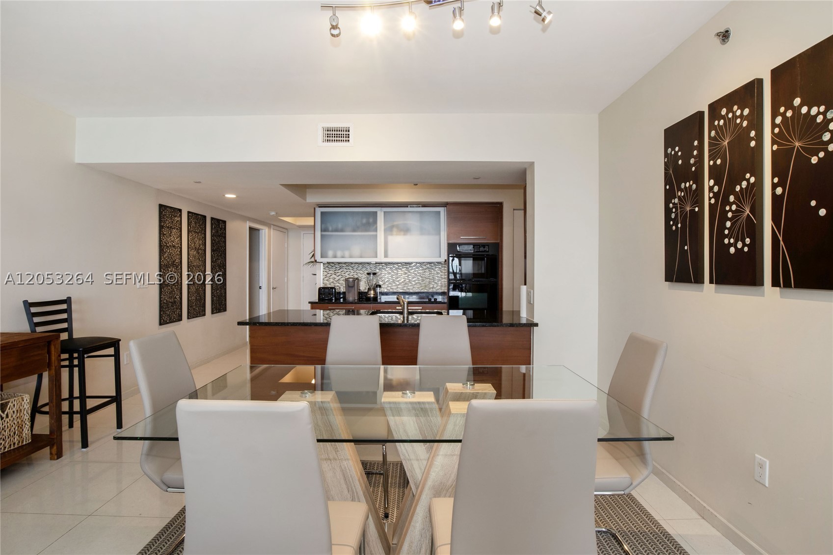 BEACH CLUB TWO - Residential