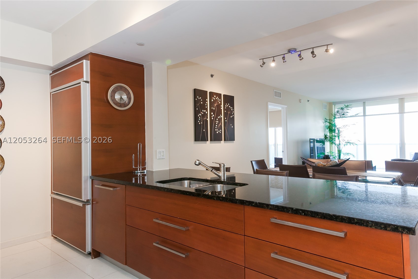 BEACH CLUB TWO - Residential