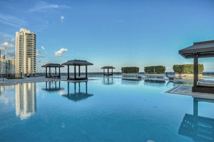 BEACH CLUB TWO - Residential
