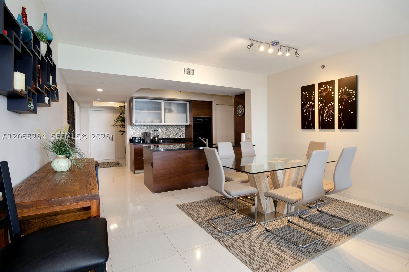 BEACH CLUB TWO - Residential
