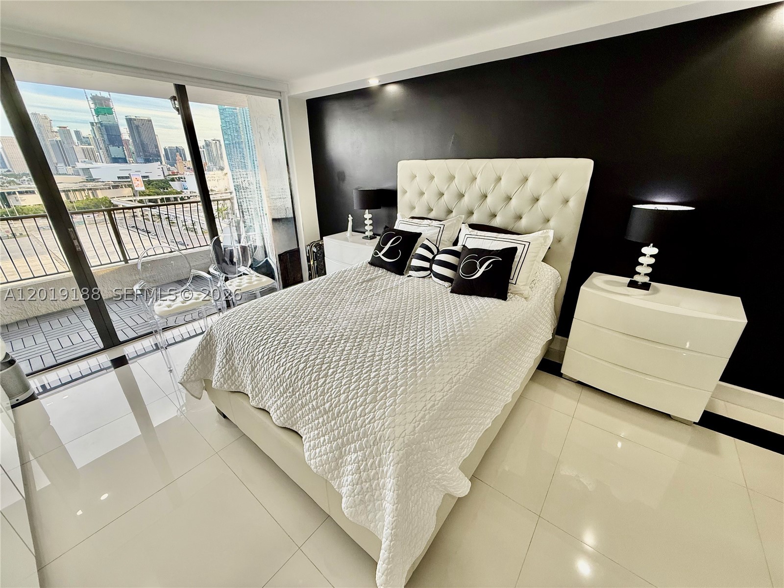 VENETIA CONDO - Residential