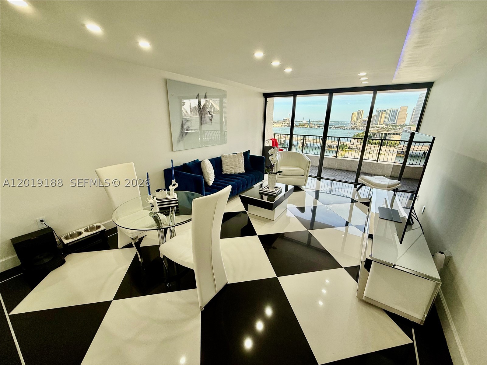 VENETIA CONDO - Residential