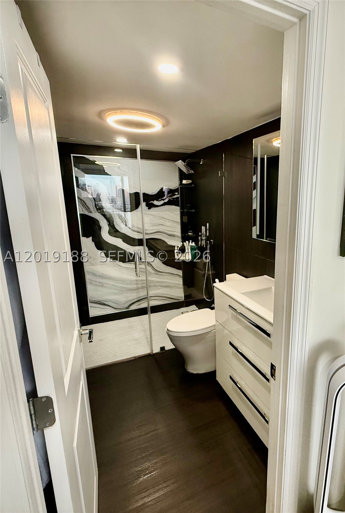 VENETIA CONDO - Residential