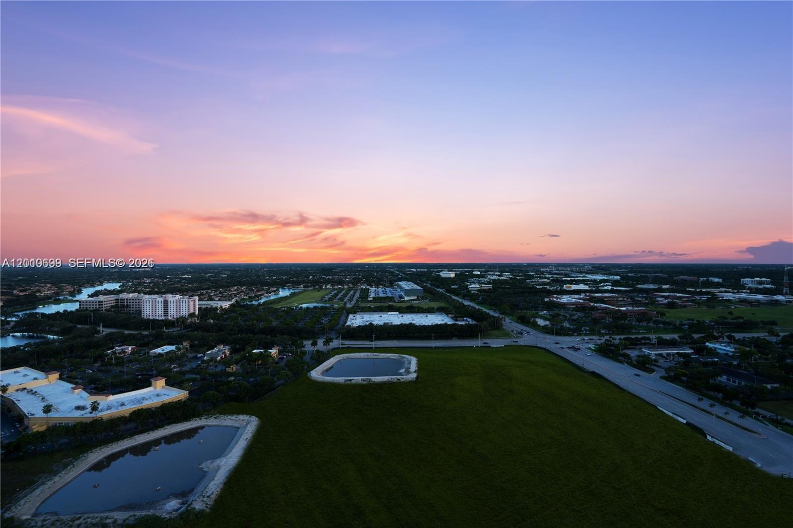 METROPICA NORTH TOWER ONE - Residential