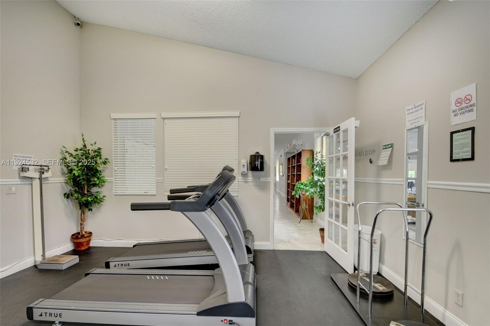 LUCERNE PARK CONDOS 1, 1A - Residential