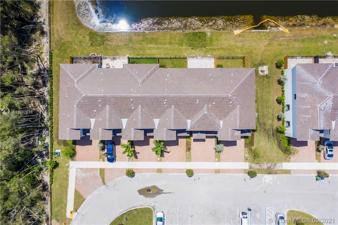 STELLAR PEMBROKE PINES - Residential Lease