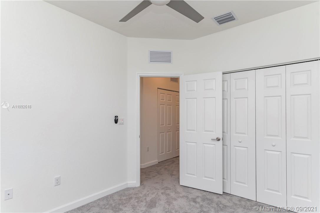 STELLAR PEMBROKE PINES - Residential Lease