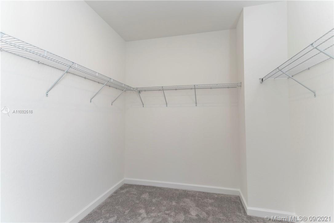 STELLAR PEMBROKE PINES - Residential Lease
