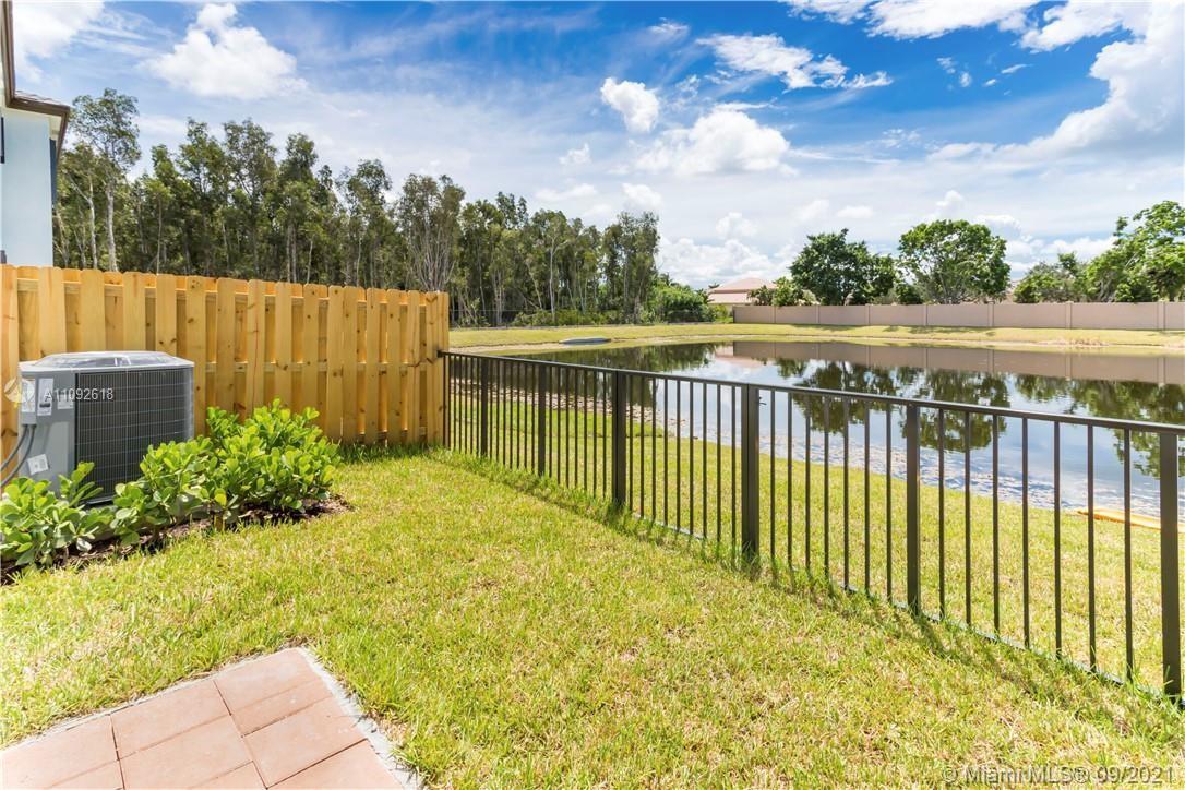 STELLAR PEMBROKE PINES - Residential Lease