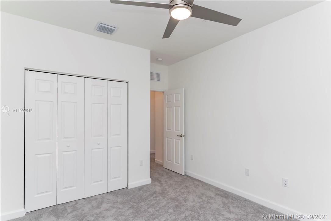 STELLAR PEMBROKE PINES - Residential Lease