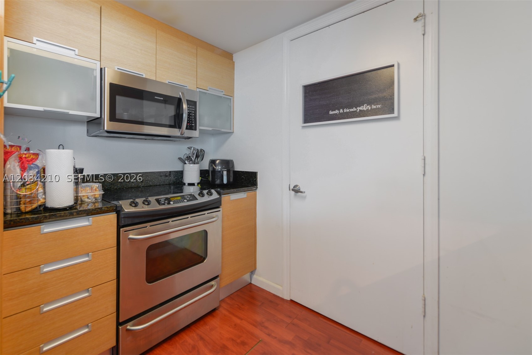 THE BRIDGEWATER CONDO - Residential