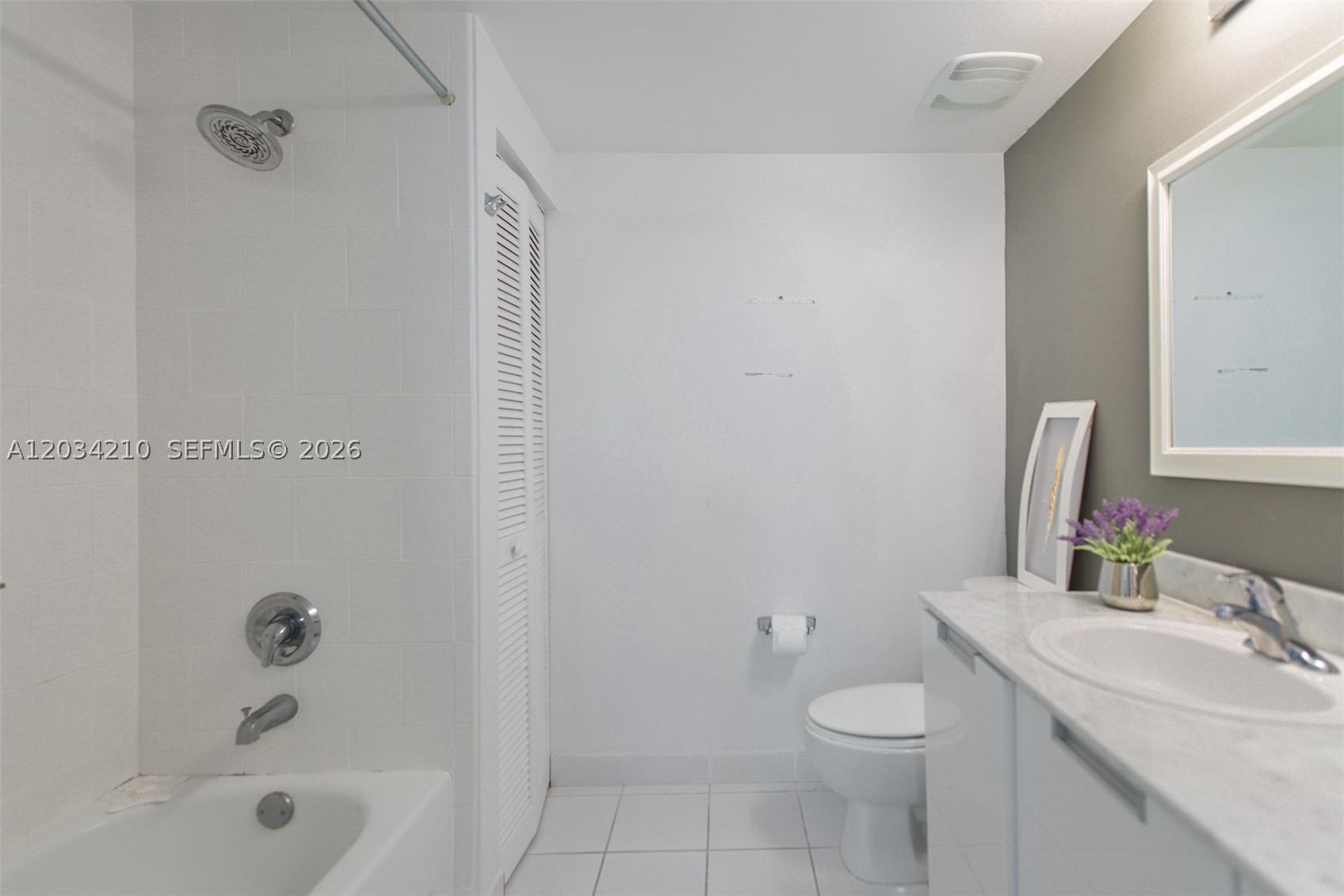 THE BRIDGEWATER CONDO - Residential