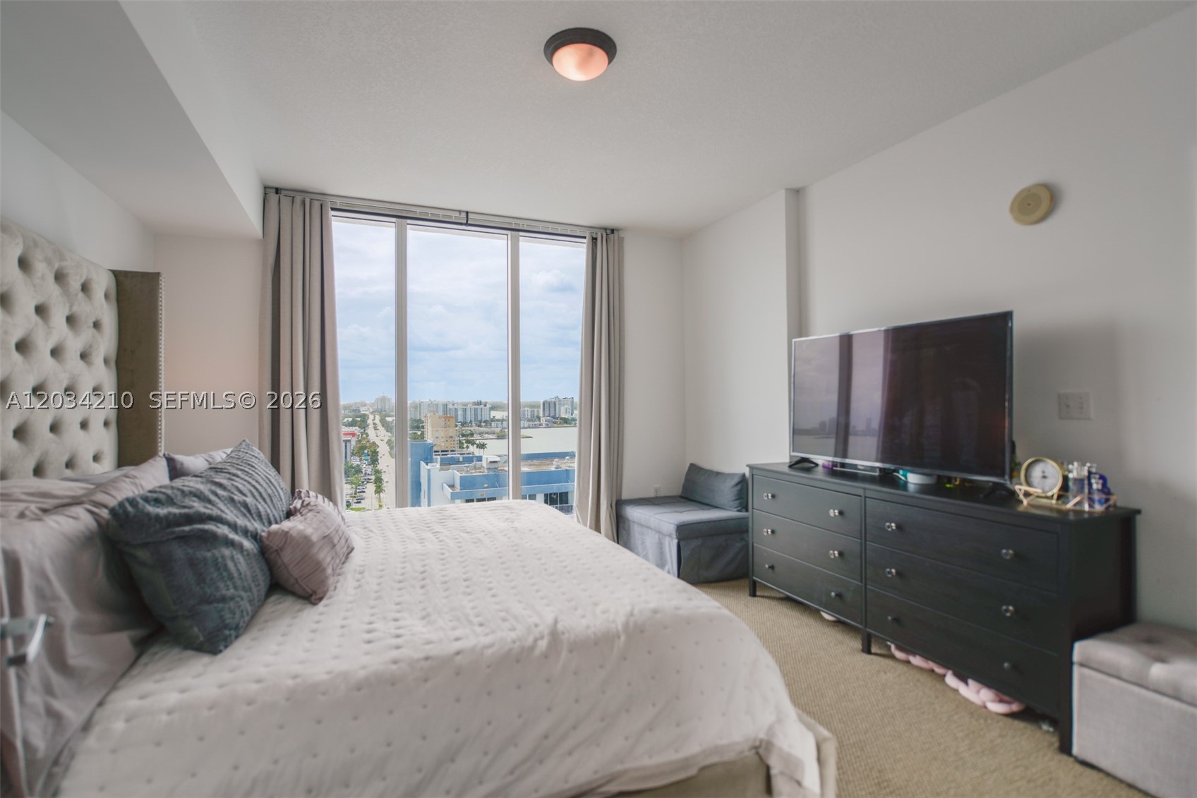 THE BRIDGEWATER CONDO - Residential