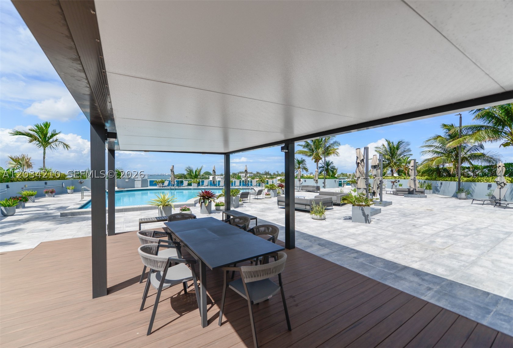 THE BRIDGEWATER CONDO - Residential