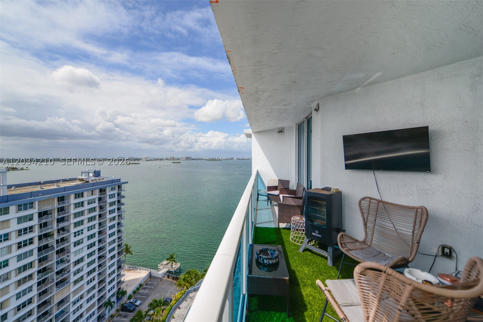 THE BRIDGEWATER CONDO - Residential