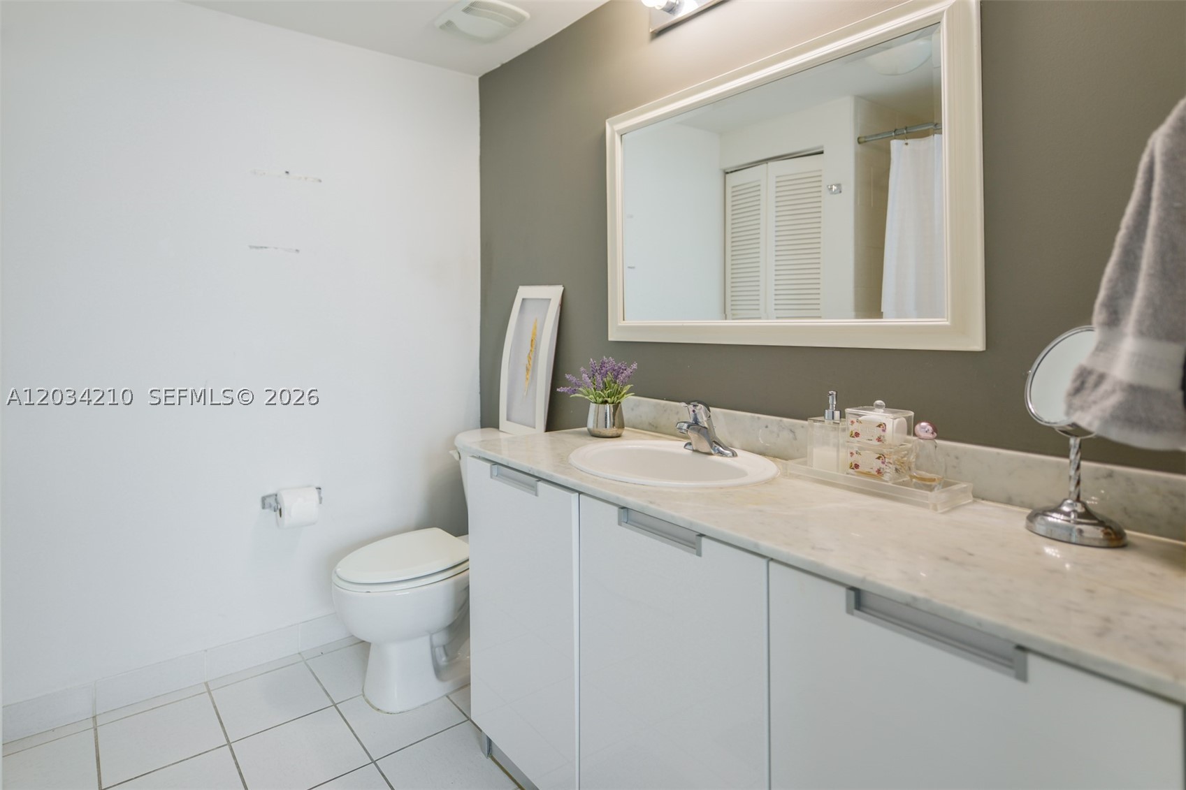THE BRIDGEWATER CONDO - Residential