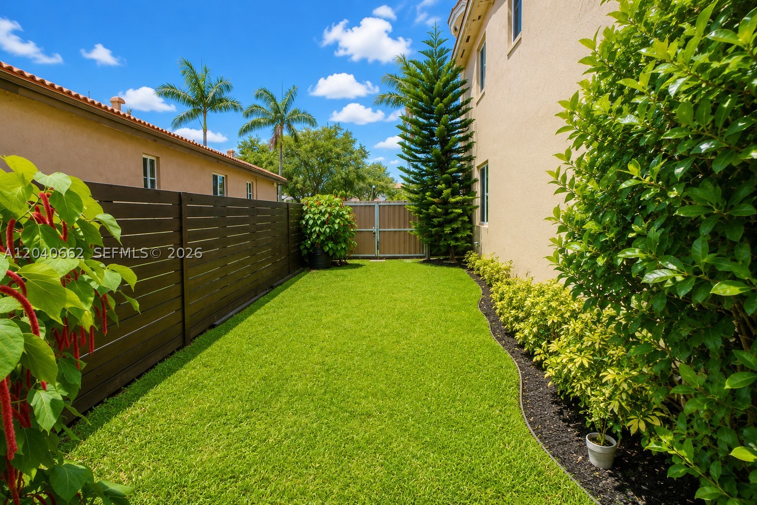 VENTANAS AT HOMESTEAD - Residential