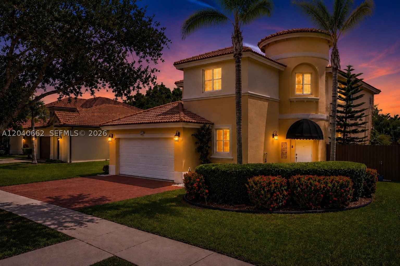 VENTANAS AT HOMESTEAD - Residential