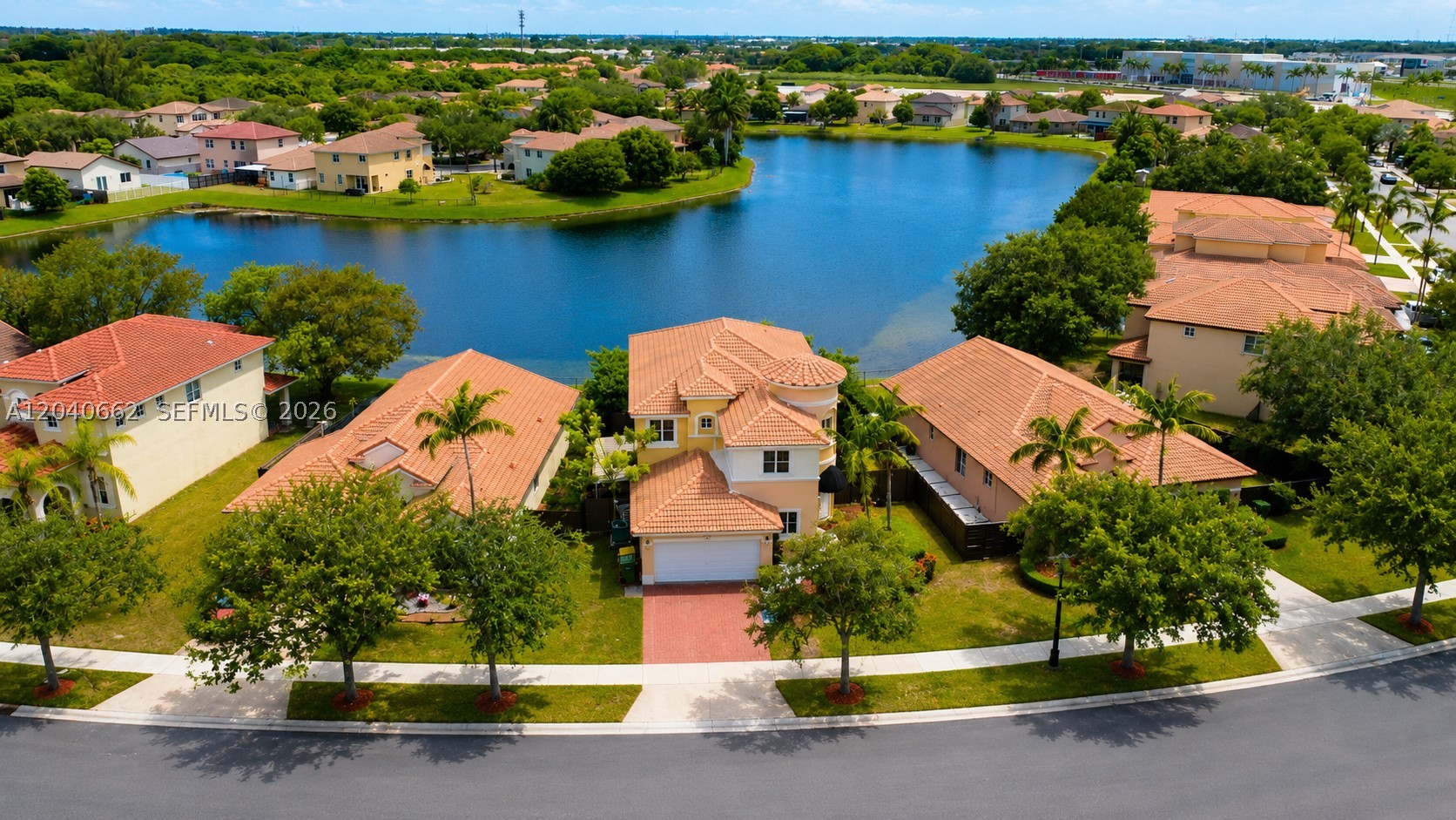 VENTANAS AT HOMESTEAD - Residential
