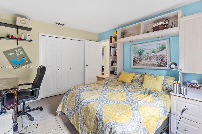 SUNRISE GOLF VILLAGE SEC - Residential