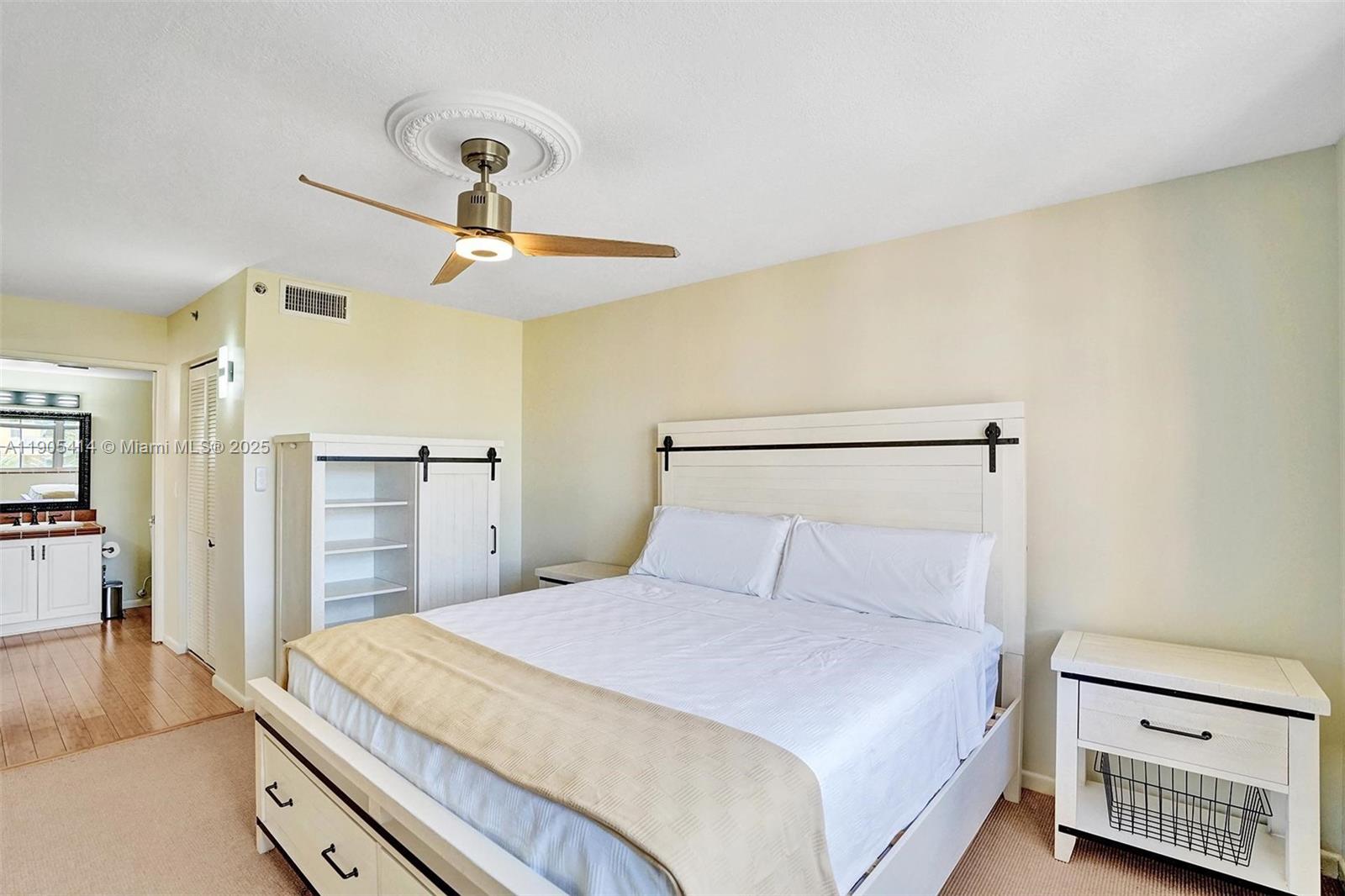 THE YACHT CLUB AT AVENTUR - Residential