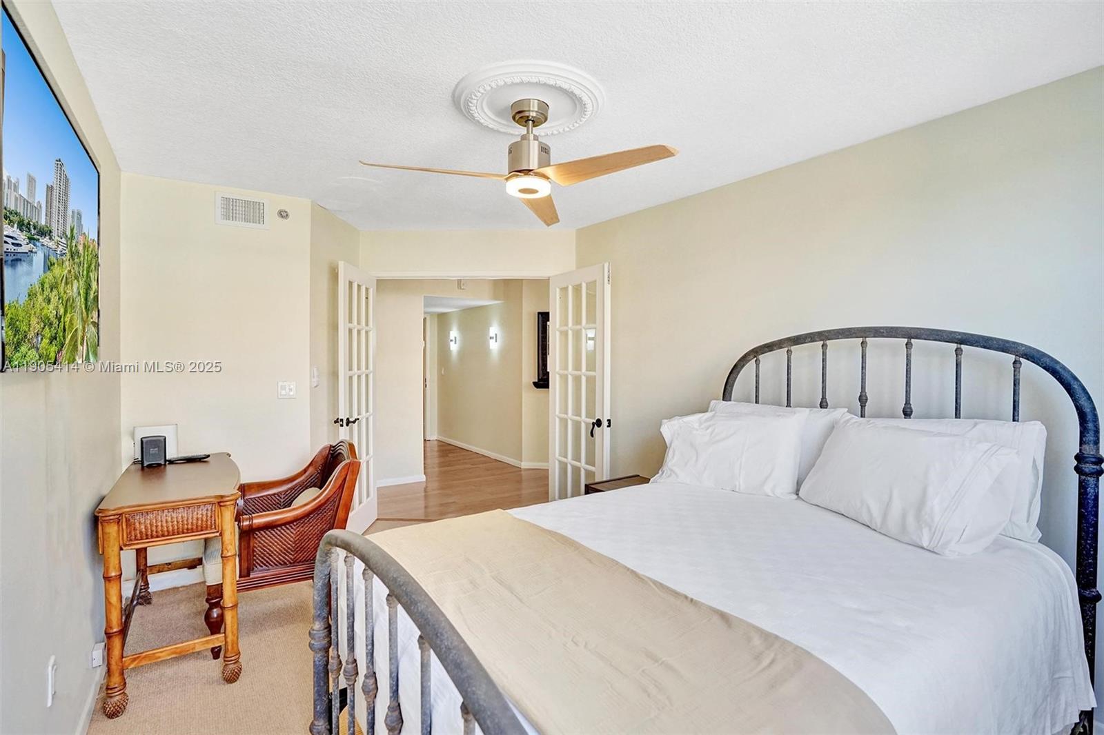 THE YACHT CLUB AT AVENTUR - Residential