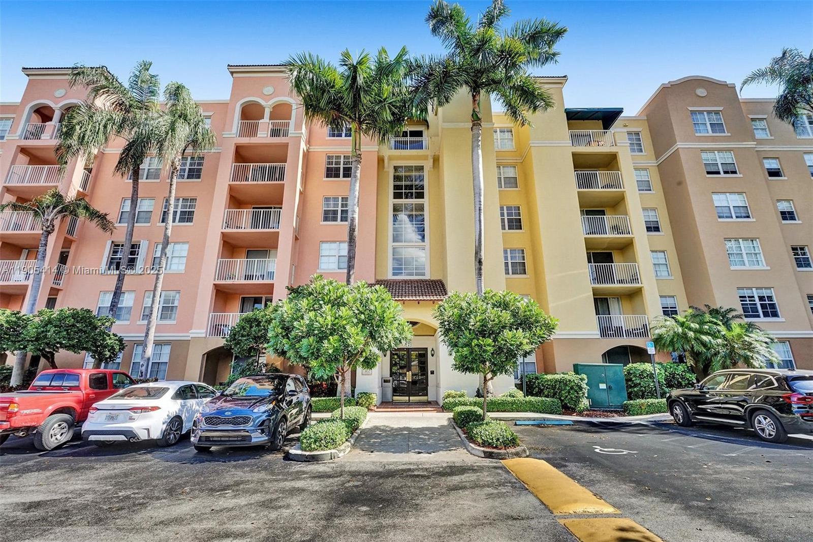 THE YACHT CLUB AT AVENTUR - Residential