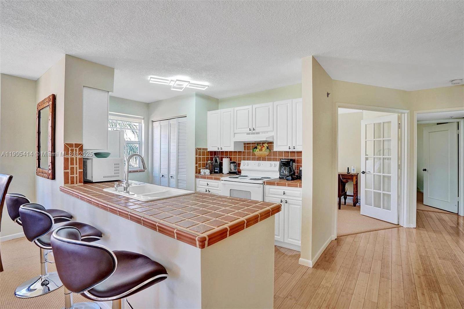 THE YACHT CLUB AT AVENTUR - Residential