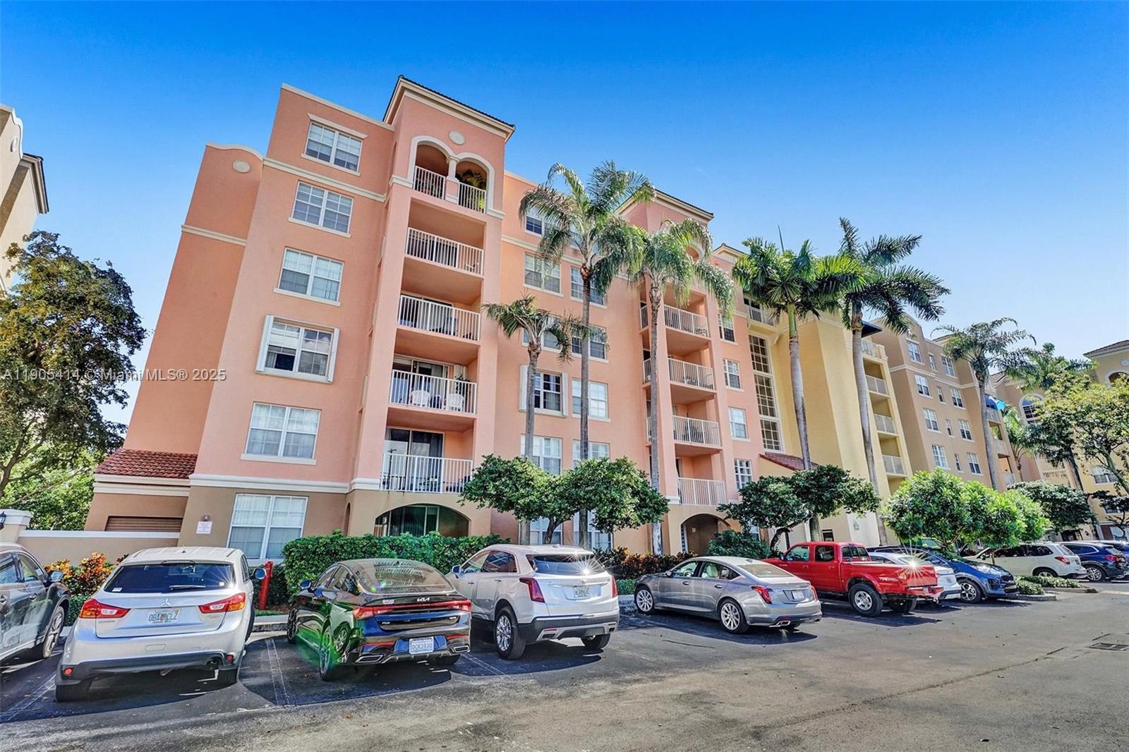 THE YACHT CLUB AT AVENTUR - Residential