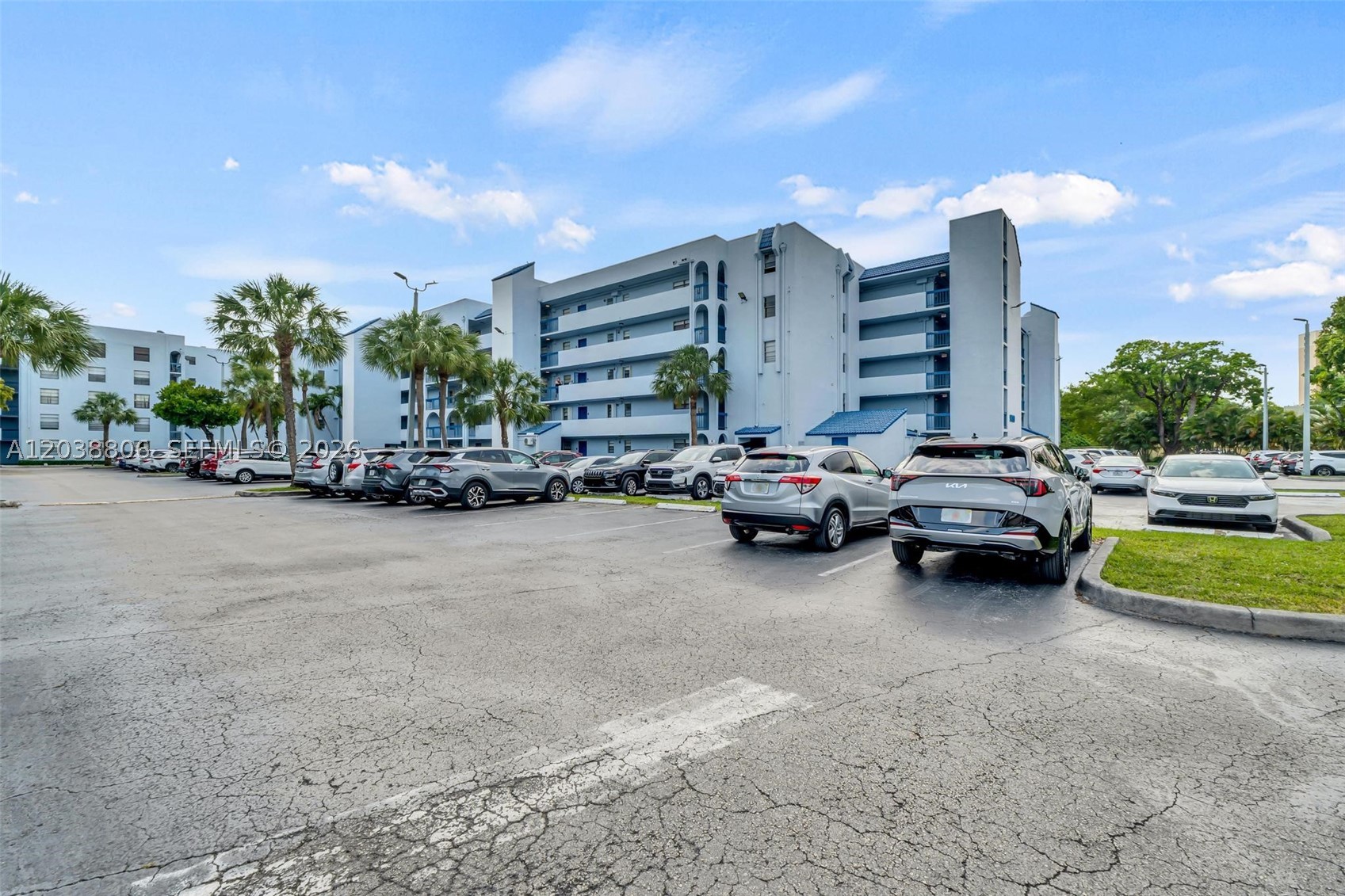 BLEAU GROTTO CONDO - Residential