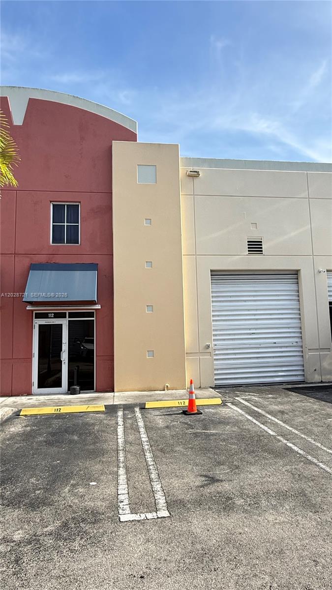 Look no further.  The perfect office/warehouse combo in Doral.  Meticulously kept with updated features, one office/showroom on first floor and another in mezzanine. Modern finishes with bathroom and kitchenette.  Parking is limited.  Contact agent for more information.
