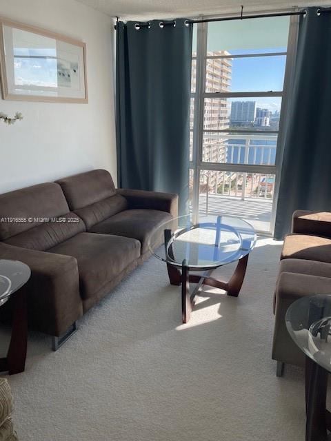 WINSTON TOWERS 500 CONDO - Residential