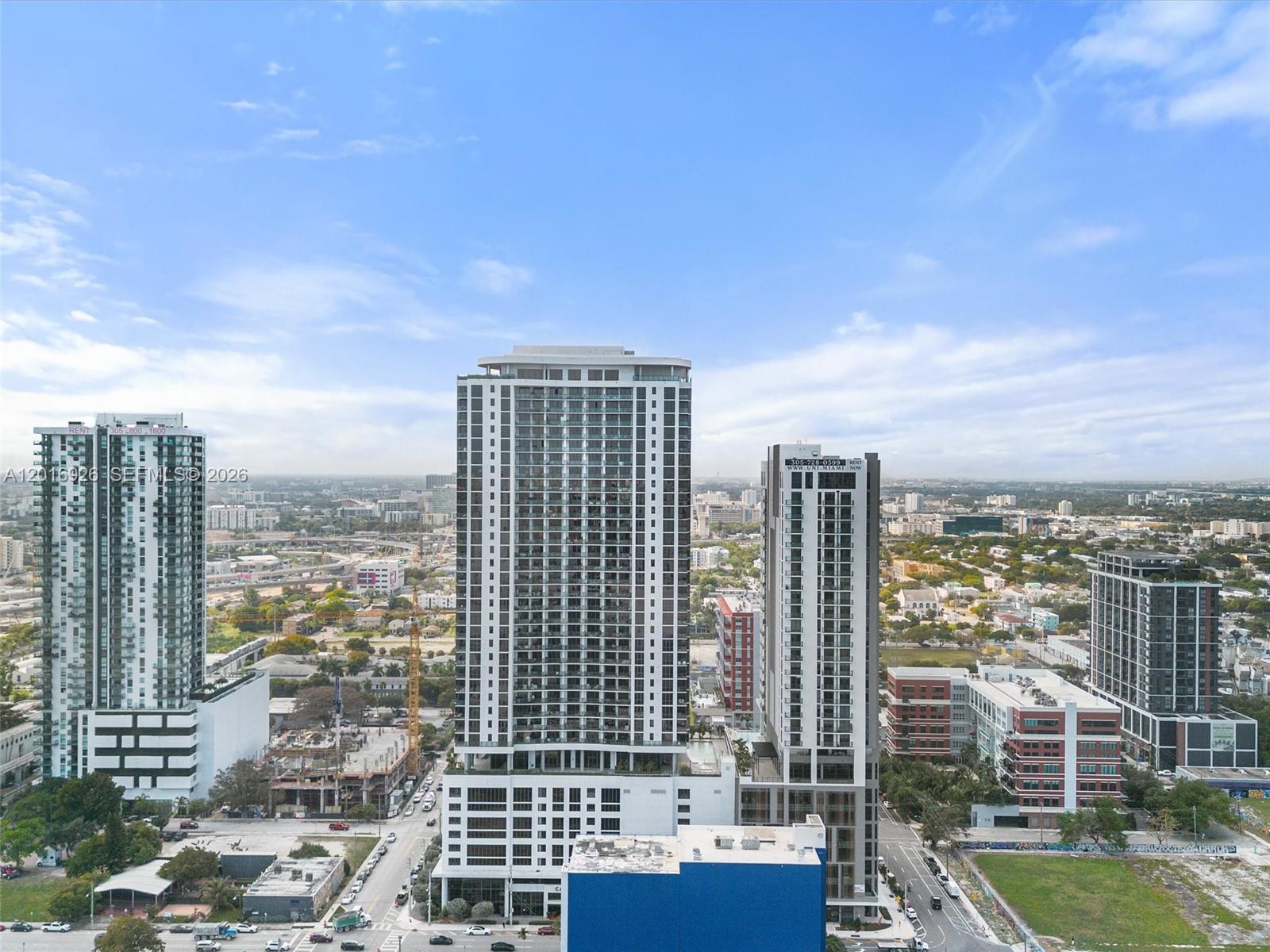 Very Spacious 1 Bedroom 1/1.5 Bathrooms with DEN, Qualified Buyers can put only 3% down! Building has Reserves! Incredible Sunset views, all included in HOA, Located in the heart of Miami, easy access on/off major highways. 30,000 square feet amenities including 3 Pools, Jacuzzi, 3,000 sqft state of the art gym, Spa, Sauna & Treatment Room, Racquetball Court, Theater, Social Room, Indoor/Outdoor 24/7 security, concierge, management on site, self parking, valet on site. Motivated Owner.