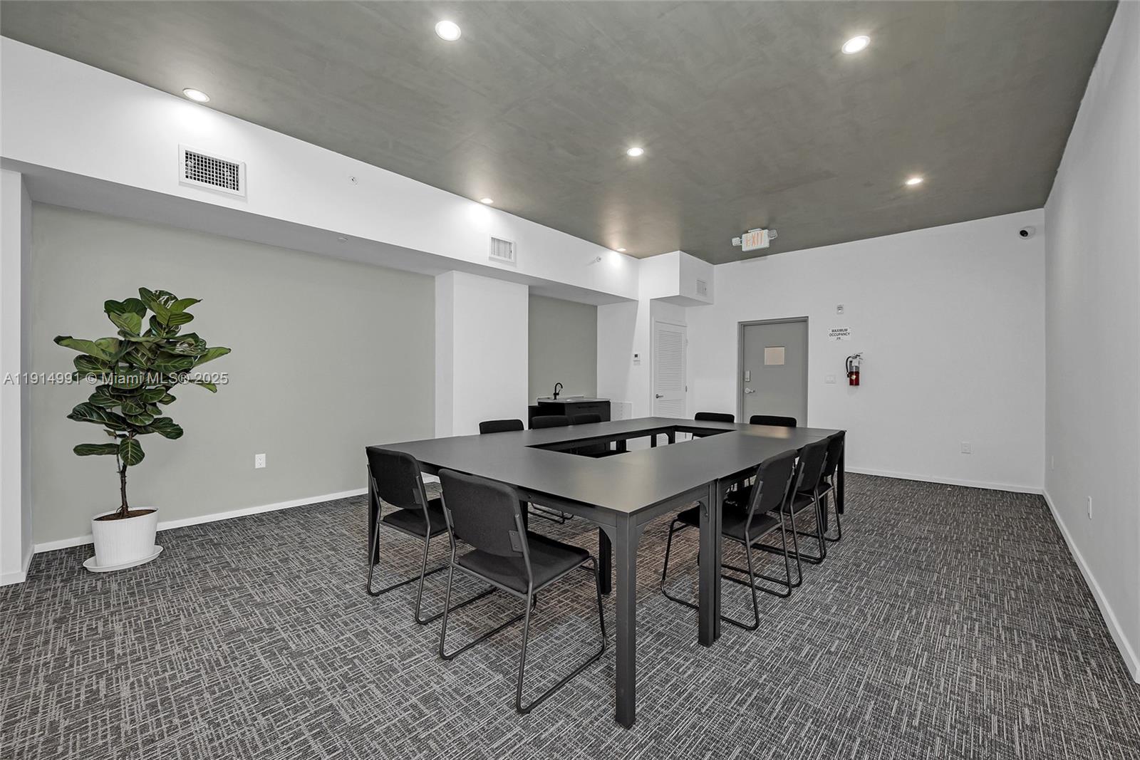 Griffin Park Residences - Residential Lease