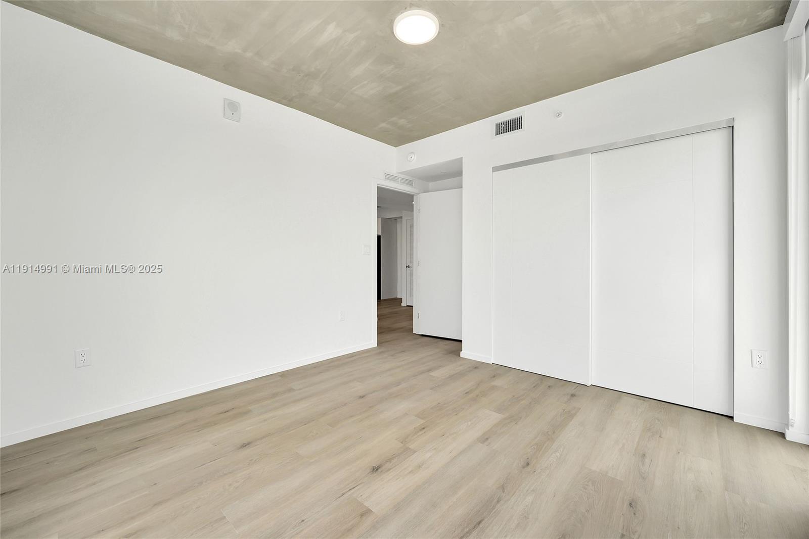 Griffin Park Residences - Residential Lease
